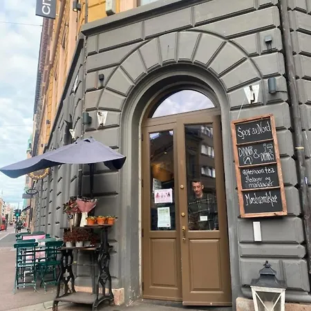 With Loft In Center *