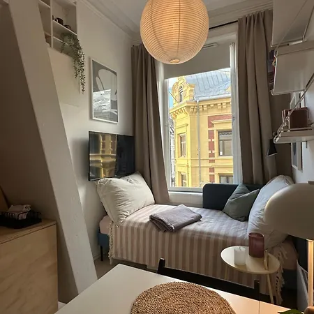 With Loft In Center Apartamento